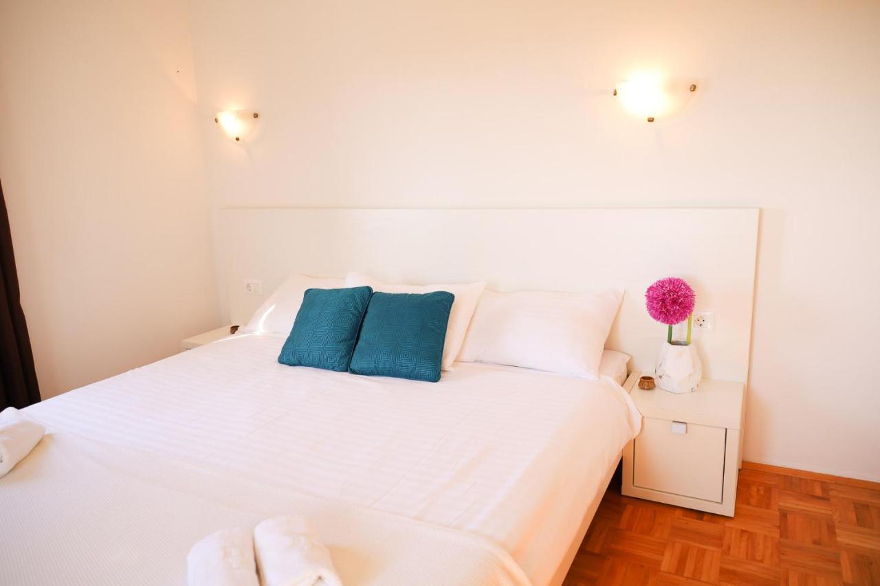 The Florens Residence Near The Beach With The Pool, Bbq And Kids Playground, Zadar Diklo المظهر الخارجي الصورة