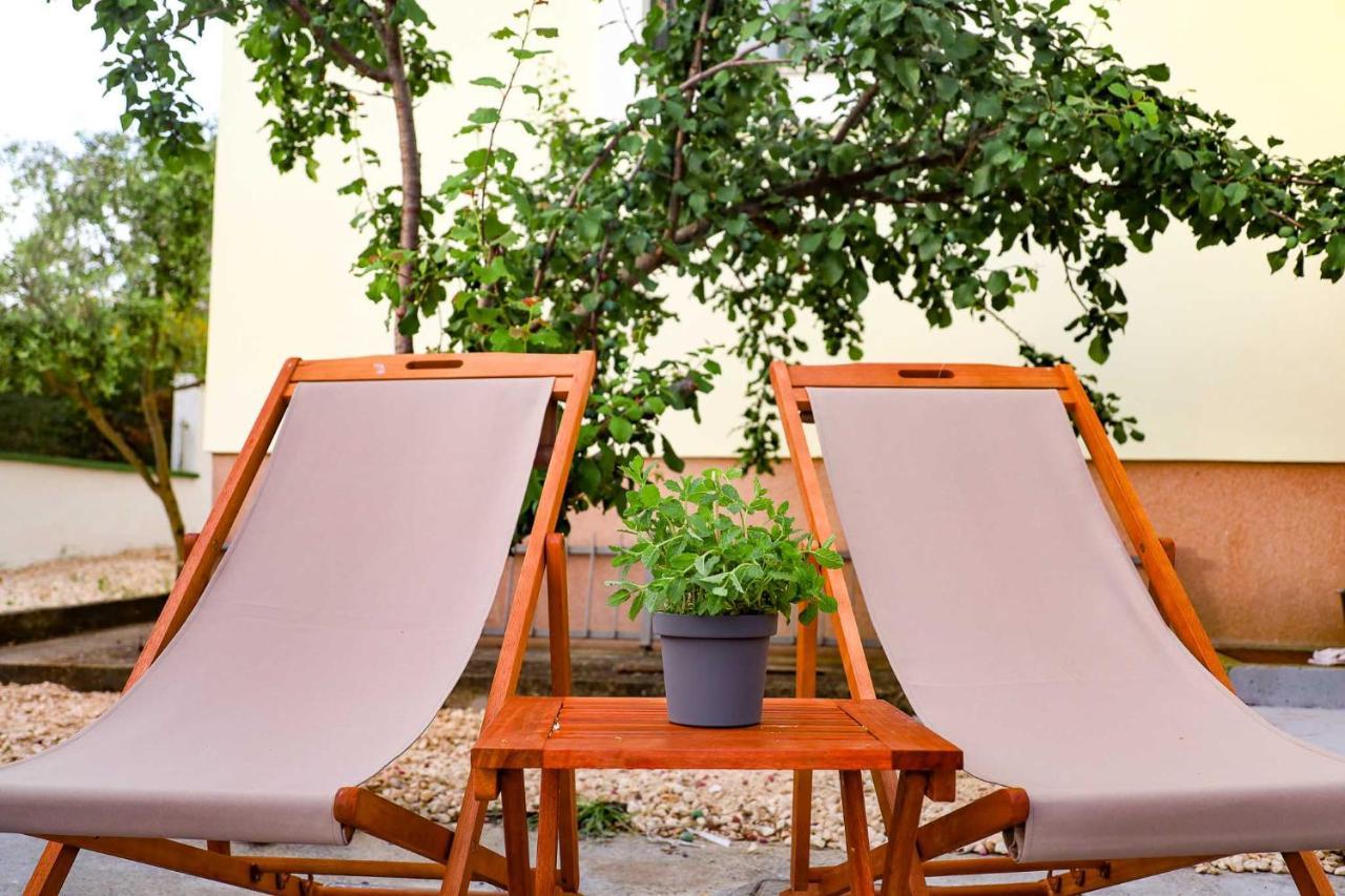 The Florens Residence Near The Beach With The Pool, Bbq And Kids Playground, Zadar Diklo المظهر الخارجي الصورة