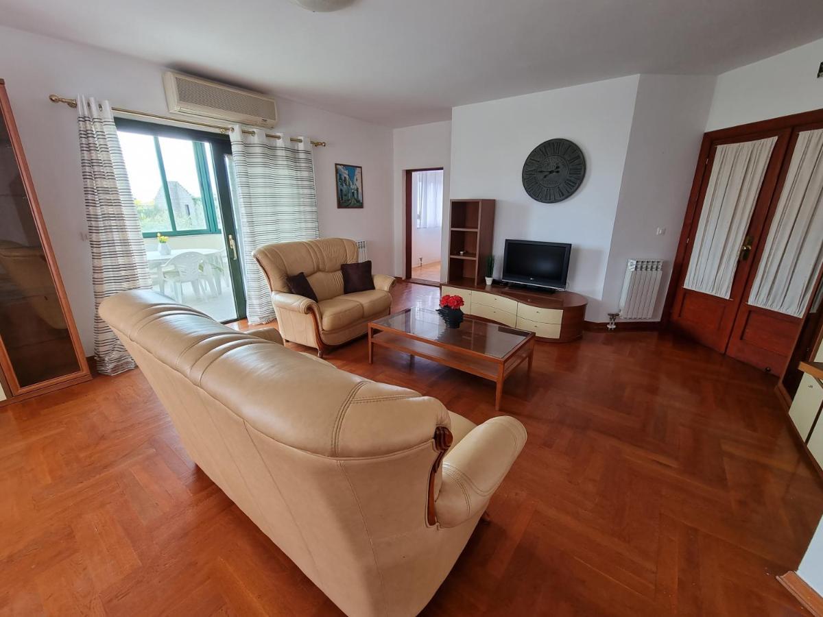 The Florens Residence Near The Beach With The Pool, Bbq And Kids Playground, Zadar Diklo المظهر الخارجي الصورة